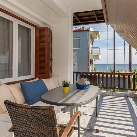 Chalkidiki Beachfront Apartment Nea Irakleia Extérieur photo